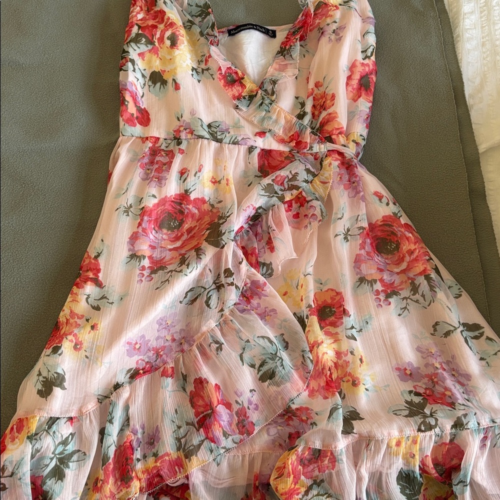 Floral Sleeveless Dress with Tie Waist